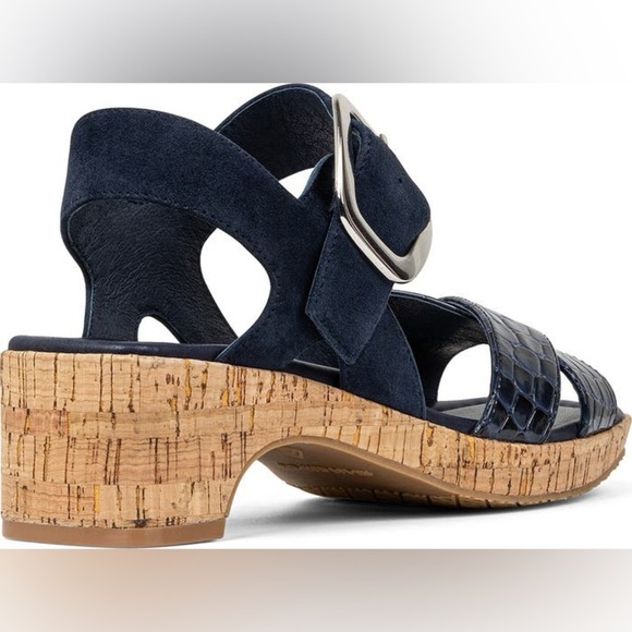 Donald J. Pliner Rolli Platform Silver Buckle Crocodile Leather Sandal, Navy, 6 - Picture 2 of 7